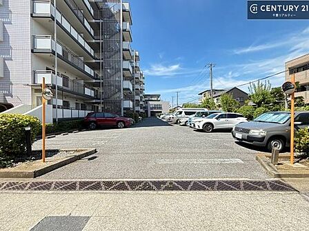 詳しい空き状況が知りたい場合はお気軽にお問い合わせください！周辺環境や、お客様のご希望に合った物件も一緒にご案内を致します。住宅ローンアドバイザーによるご相談も承ります。