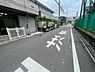 その他：南向きの道路です♪閑静な住宅地で、車通りが比較的少ない環境です♪