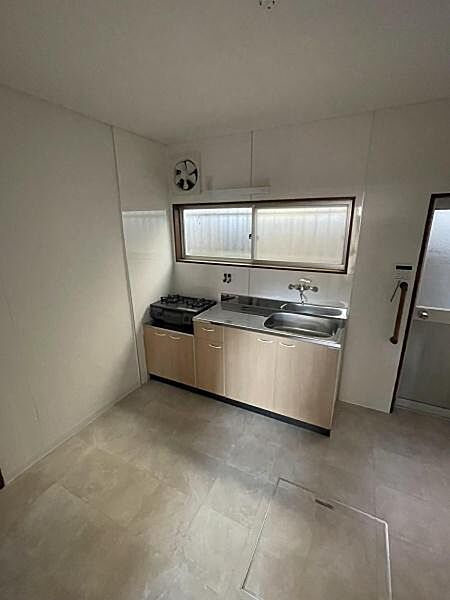 キッチンを拡大表示
