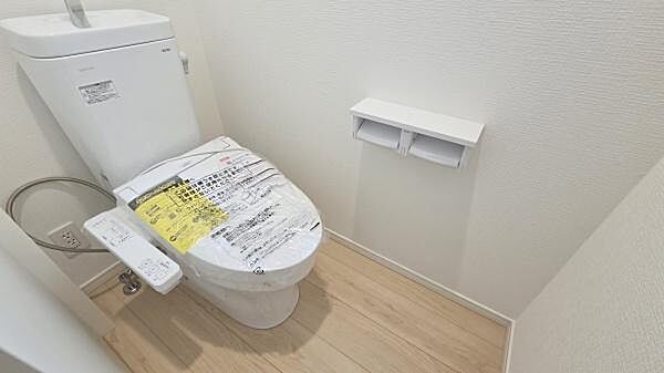 トイレを拡大表示