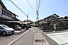 その他：前面道路（公道）の様子です。