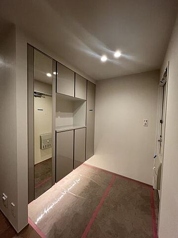 玄関 グランドメゾン目黒 1階/-