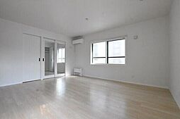 NOVEL東区役所前(旧Alivis東区役所前) 3階2LDKのリビング/ダイニング