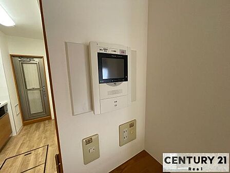 インターホン♪来客者様のお顔が見えるので安心!