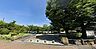 周辺：万代池公園まで528m