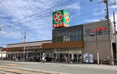 ライフ玉出東店まで404m