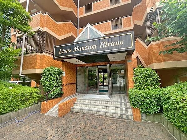 エントランスを拡大表示