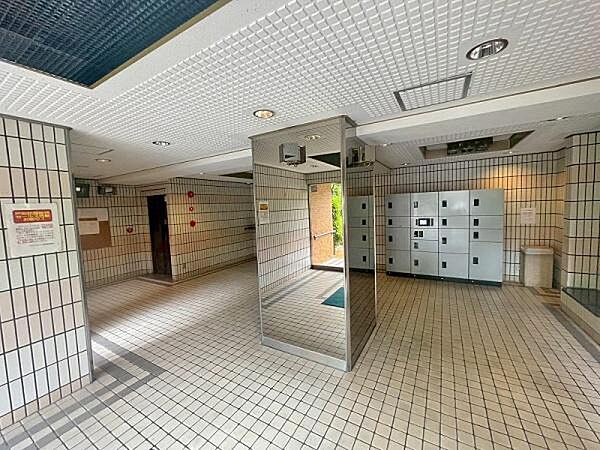 エントランスを拡大表示