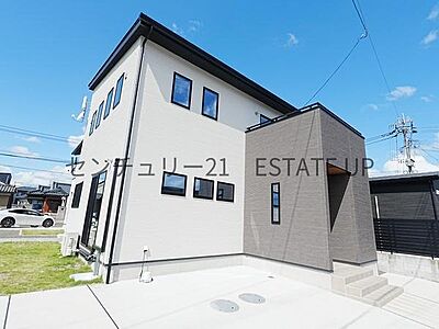 外観:【外観】モダンな外観で落ち着きのあるデザインです♪ 外観:【外観】モダンな外観で落ち着きのあるデザインです♪