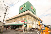 マルエツ一の割店まで1126m
