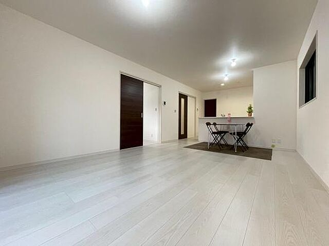 リビング/ダイニング 奈良市西木辻町