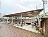 その他：屋根付き駐輪場　雨が降っても屋根付きで安心です。