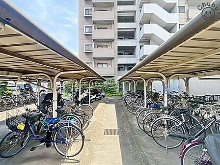 屋根付き駐輪場