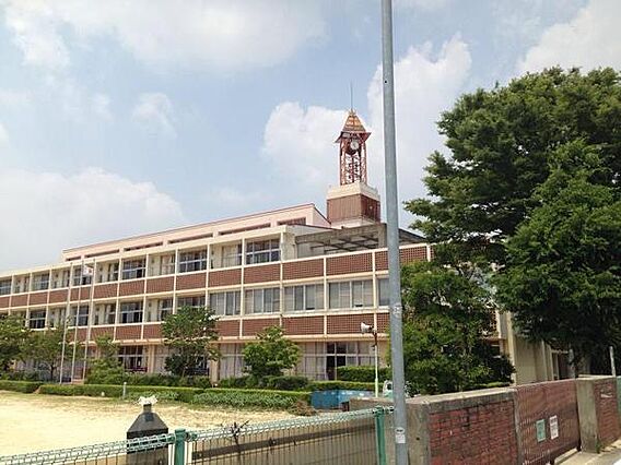 東山小学校まで...