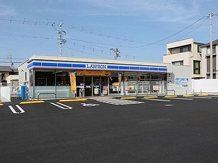 ローソン知立駅前店まで460m