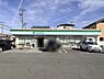 周辺：ファミリーマート姫路構四丁目店まで97m