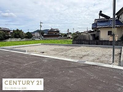 外観:周辺には住宅が立ち並び静かな環境が広がっています。 外観:周辺には住宅が立ち並び静かな環境が広がっています。