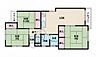 間取り：和室が3部屋あるためさまざまな用途に使い分けができます。LDKが広々としており開放感があります。バルコニーとベランダが設けられているので通風や採光も良好です。収納スペースが豊富に備わっています。
