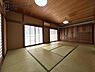和室：素敵な雰囲気の和室です。一息付ける落ち着く空間です。