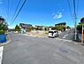 その他：前面道路から撮影した現地写真です。