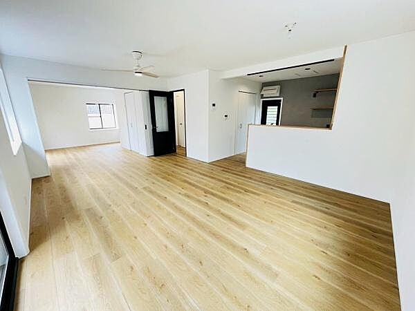 リビング/ダイニングを拡大表示