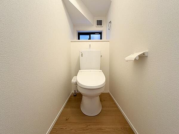 トイレを拡大表示
