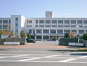 守山市立守山南中学校まで1699m