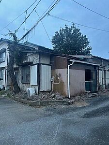 外観:【角地×更地渡し】現況古屋あり、解体更地渡しです■建築条件なし売地■どなた様でもお好きなハウスメーカーで建築できます!■個別プロパンガス・個別浄化槽■建築プランのご相談も承っております! 外観:【角地×更地渡し】現況古屋あり、解体更地渡しです■建築条件なし売地■どなた様でもお好きなハウスメーカーで建築できます!■個別プロパンガス・個別浄化槽■建築プランのご相談も承っております!