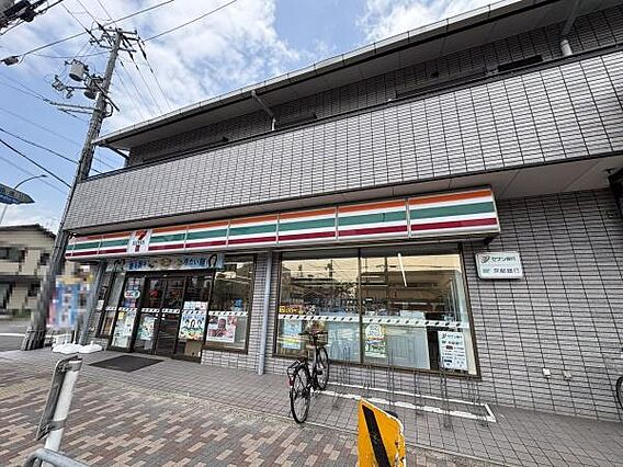 セブンイレブン...