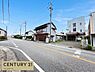 その他：前面道路も広く車のすれ違いも楽々です！