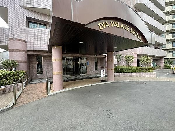 エントランスを拡大表示