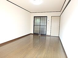 メゾン・ララローズ A棟 107号室 1階1Kのリビング/ダイニング