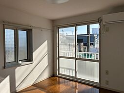 アーバンプレイス B 106号室 1階1Kのリビング/ダイニング