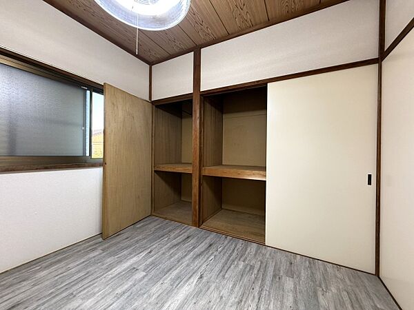 detached 茨城県ひたちなか市大字足崎

地図を見る