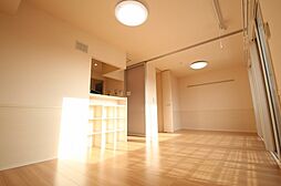 カーサR・T C 201号室 2階2LDKのリビング/ダイニング