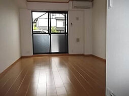 メゾン長岡 102号室 1階ワンルームのリビング/ダイニング