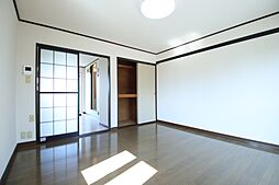 メゾンプレミール 201号室 2階1Kのリビング/ダイニング
