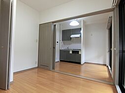 ライオンズシティ水戸 201号室 2階1DKのリビング/ダイニング