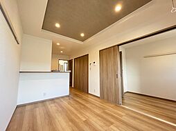 レーガベーネ東大島 203号室 2階1LDKのリビング/ダイニング