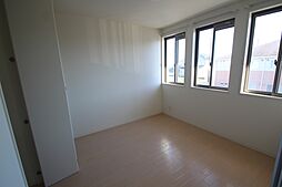 アベニュー C 202号室 2階2LDKの寝室