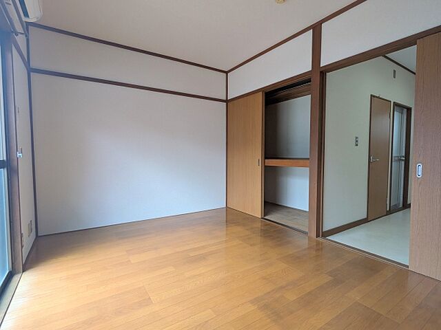 寝室