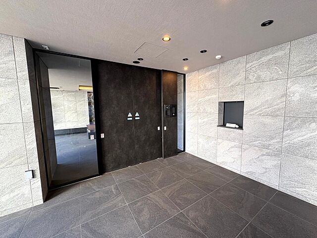 エントランス サーパス水戸南町 12階/1204号室