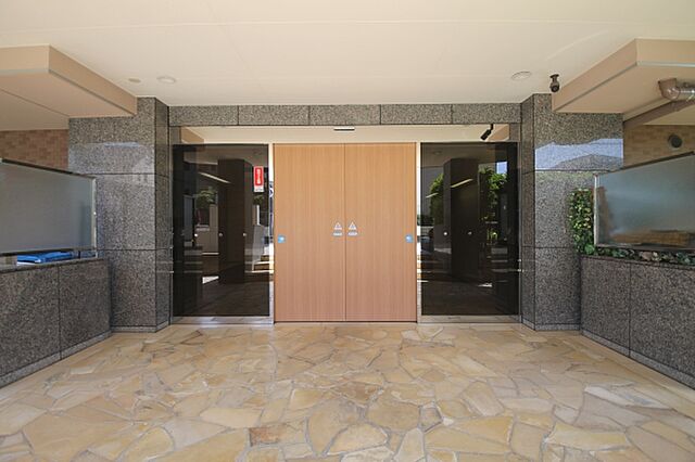 エントランス サザンスクエア白梅 3階/311号室