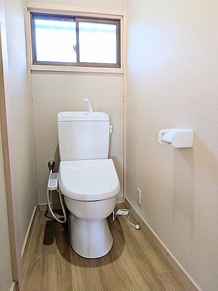 トイレを拡大表示