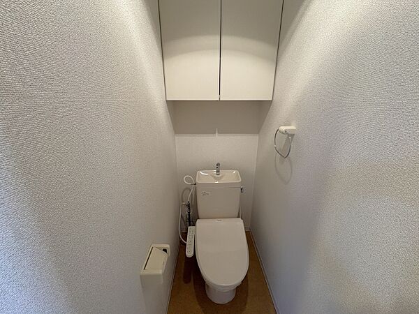 トイレを拡大表示