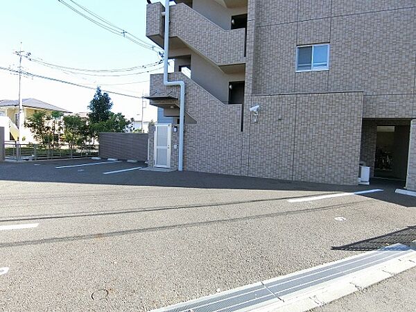駐車場を拡大表示