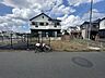 外観：前面道路を含む土地写真