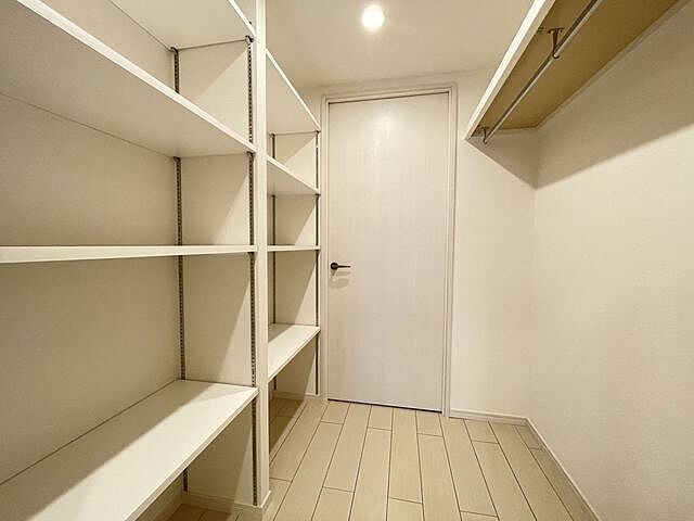 収納 ヴィラージュヴェール七番館 10階/-