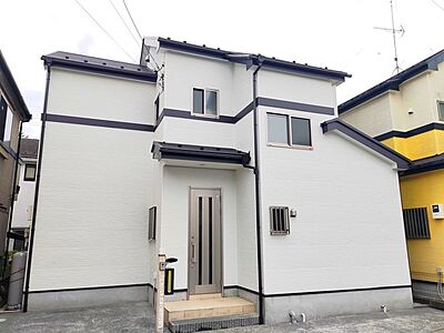 外観：外壁・屋根も塗装済み！ 内側も外側も綺麗なお家で、新生活を始めませんか？