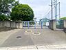 周辺：東町中学校（490m）
